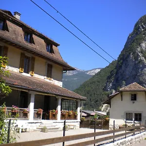 gite-les-mesanges.hotels-rhonealpes.com/