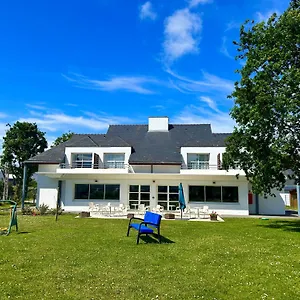 hotel-la-pierre-bleue.inbrittany.com/